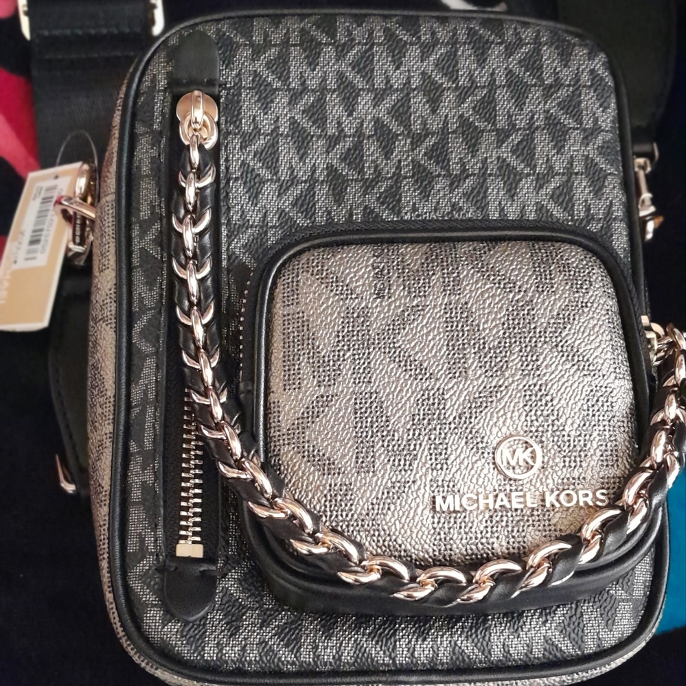 Michael Kors Over The Shoulder Purse/Bag